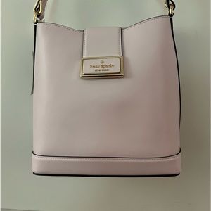Kate Spade Reegan Smooth Leather Bucket Top Handle Purse in Pale Amethyst.  NWT